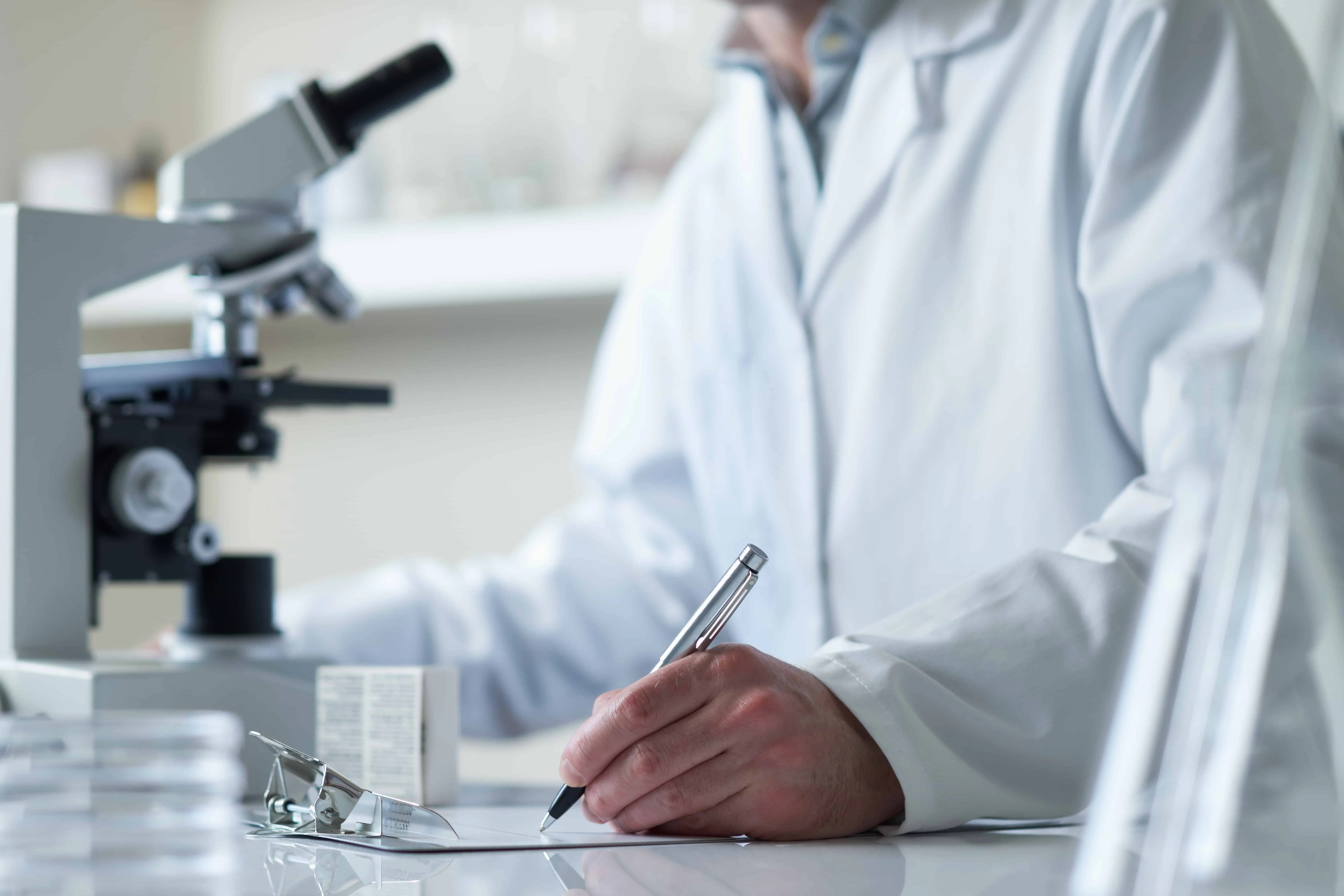 Featured image for False Positives in Genetic Testing Statistics